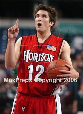 Thumbnail 1 in Horizon vs. Sacred Heart Cathedral (CIF State D4 Final) photogallery.