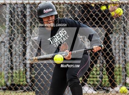 Thumbnail 1 in North Hunterdon @ South Plainfield (scrimmage) photogallery.