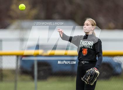 Thumbnail 3 in North Hunterdon @ South Plainfield (scrimmage) photogallery.
