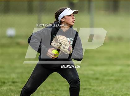 Thumbnail 3 in North Hunterdon @ South Plainfield (scrimmage) photogallery.