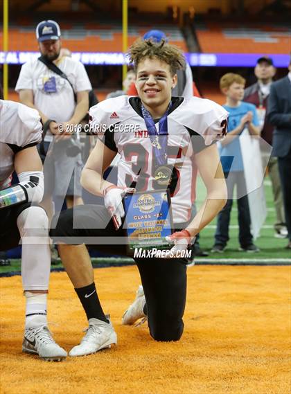 Thumbnail 3 in Glens Falls vs. Batavia (NYSPHSAA Class B Final) photogallery.