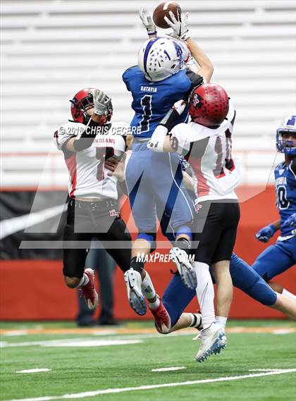 Thumbnail 1 in Glens Falls vs. Batavia (NYSPHSAA Class B Final) photogallery.