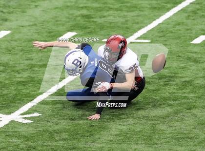 Thumbnail 2 in Glens Falls vs. Batavia (NYSPHSAA Class B Final) photogallery.
