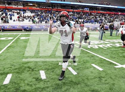 Thumbnail 3 in Glens Falls vs. Batavia (NYSPHSAA Class B Final) photogallery.
