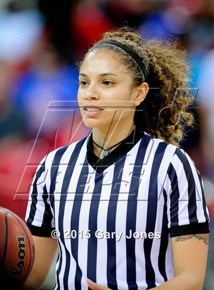 Thumbnail 2 in McClatchy vs. St. Mary's (CIF SJS D1 Final) photogallery.