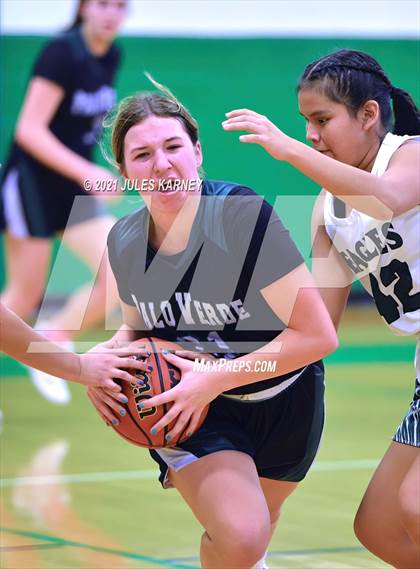 Thumbnail 1 in Flagstaff vs Palo Verde (Gator Winter Classic) photogallery.