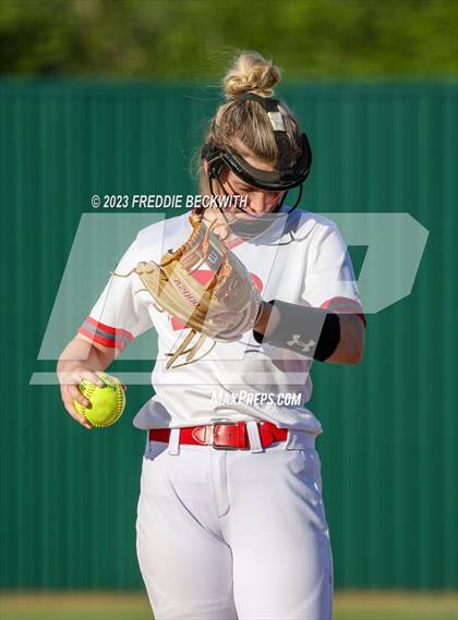 Thumbnail 2 in Bells @ Pottsboro photogallery.