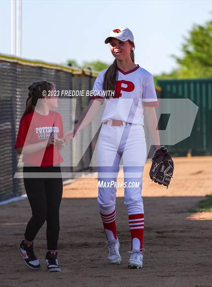 Thumbnail 3 in Bells @ Pottsboro photogallery.