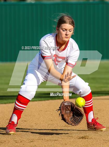 Thumbnail 2 in Bells @ Pottsboro photogallery.