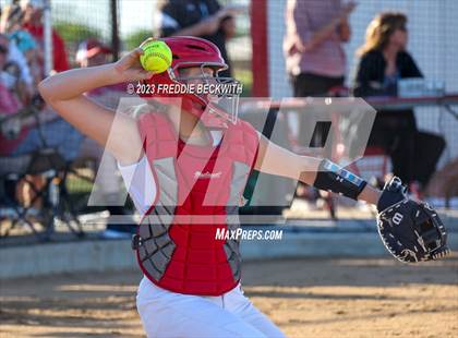 Thumbnail 3 in Bells @ Pottsboro photogallery.
