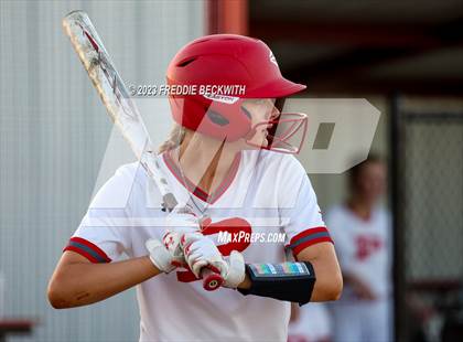 Thumbnail 3 in Bells @ Pottsboro photogallery.