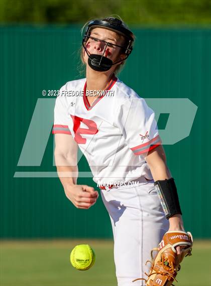 Thumbnail 3 in Bells @ Pottsboro photogallery.