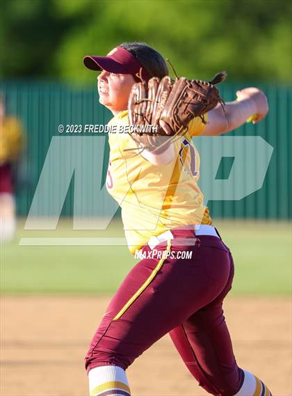 Thumbnail 3 in Bells @ Pottsboro photogallery.