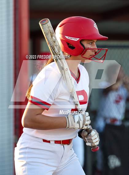 Thumbnail 2 in Bells @ Pottsboro photogallery.