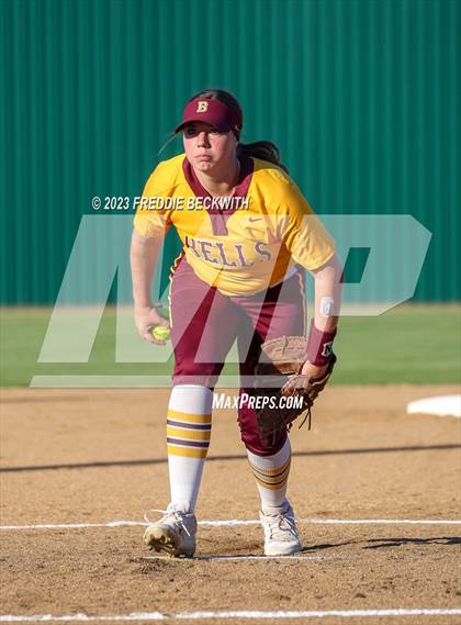 Thumbnail 3 in Bells @ Pottsboro photogallery.