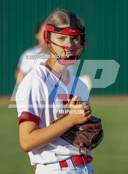 Thumbnail 3 in Bells @ Pottsboro photogallery.