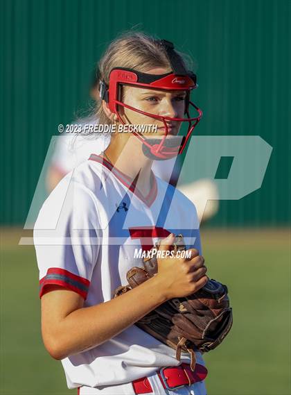 Thumbnail 2 in Bells @ Pottsboro photogallery.