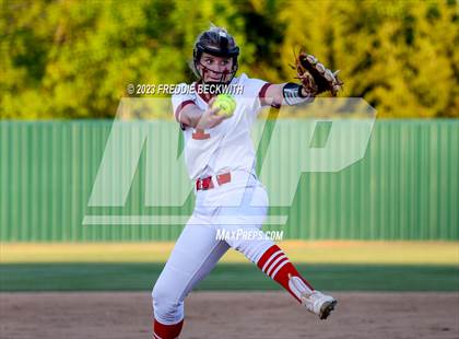 Thumbnail 1 in Bells @ Pottsboro photogallery.