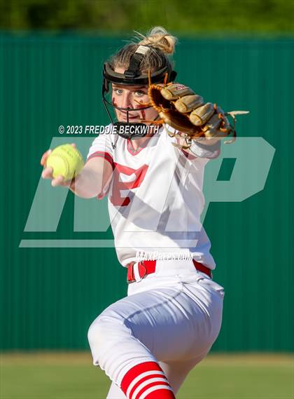 Thumbnail 3 in Bells @ Pottsboro photogallery.