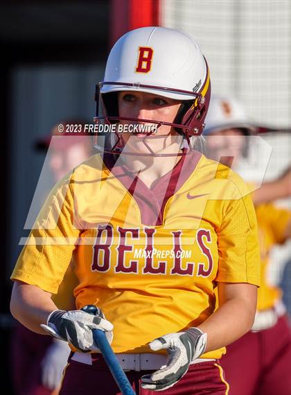 Thumbnail 2 in Bells @ Pottsboro photogallery.
