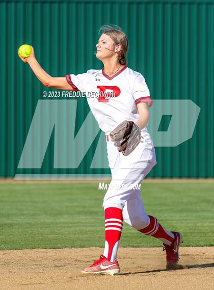 Thumbnail 1 in Bells @ Pottsboro photogallery.