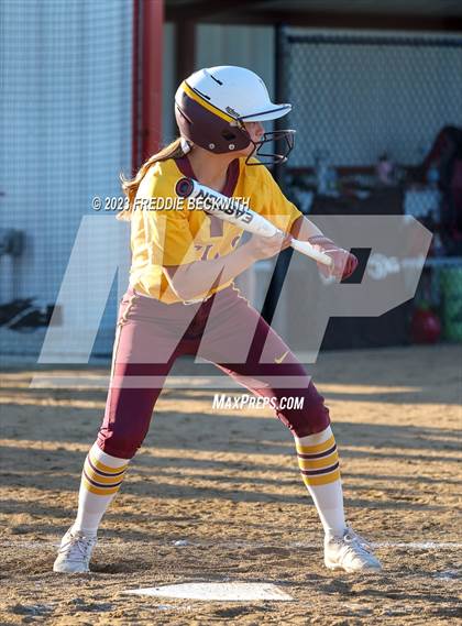 Thumbnail 3 in Bells @ Pottsboro photogallery.