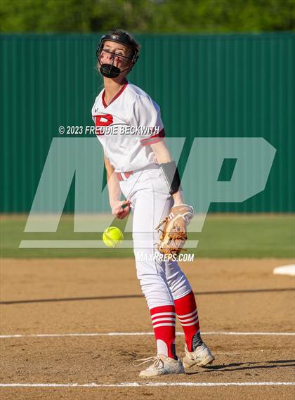 Thumbnail 1 in Bells @ Pottsboro photogallery.