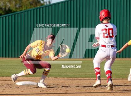 Thumbnail 1 in Bells @ Pottsboro photogallery.