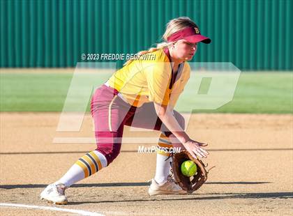 Thumbnail 3 in Bells @ Pottsboro photogallery.