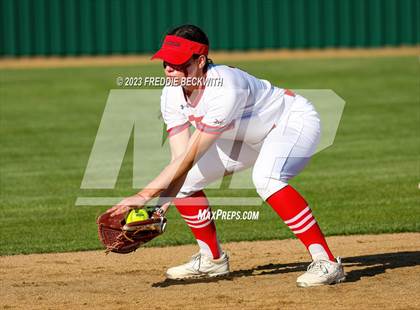 Thumbnail 3 in Bells @ Pottsboro photogallery.