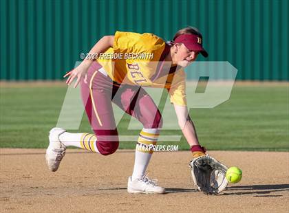 Thumbnail 3 in Bells @ Pottsboro photogallery.