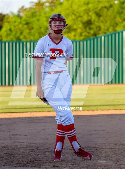 Thumbnail 1 in Bells @ Pottsboro photogallery.