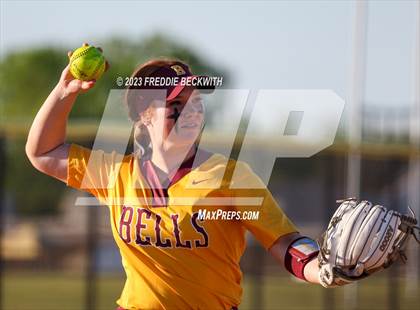 Thumbnail 2 in Bells @ Pottsboro photogallery.