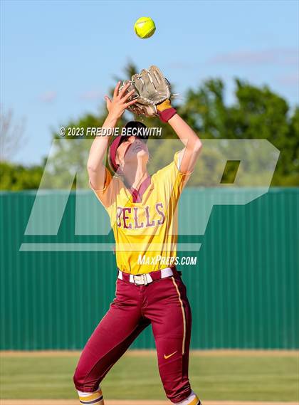 Thumbnail 3 in Bells @ Pottsboro photogallery.