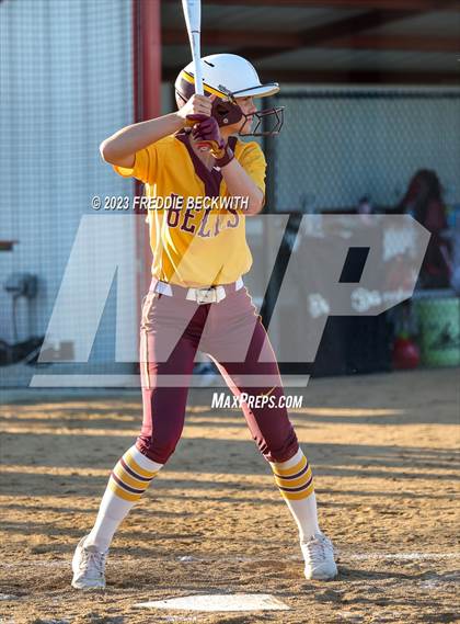 Thumbnail 2 in Bells @ Pottsboro photogallery.