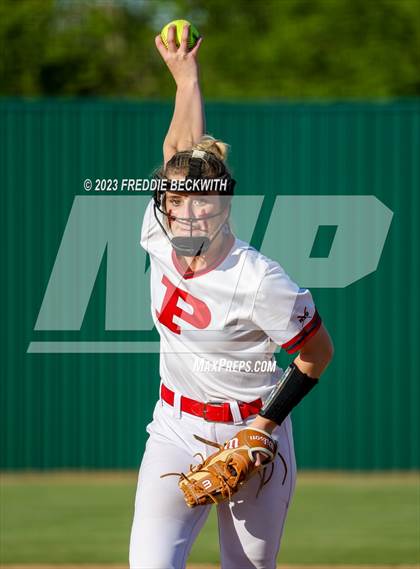 Thumbnail 3 in Bells @ Pottsboro photogallery.