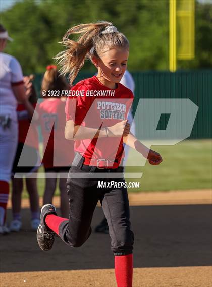 Thumbnail 3 in Bells @ Pottsboro photogallery.