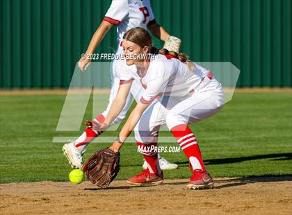 Thumbnail 2 in Bells @ Pottsboro photogallery.