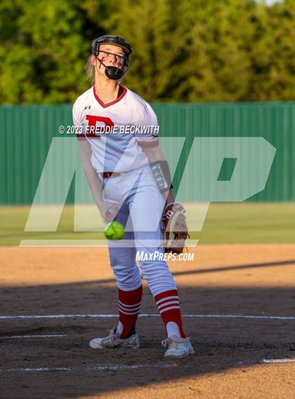Thumbnail 1 in Bells @ Pottsboro photogallery.