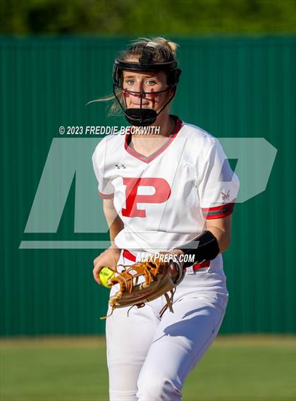 Thumbnail 1 in Bells @ Pottsboro photogallery.