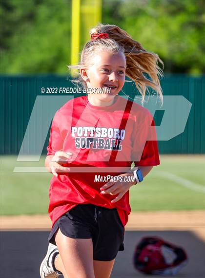 Thumbnail 2 in Bells @ Pottsboro photogallery.