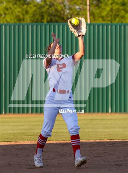 Thumbnail 3 in Bells @ Pottsboro photogallery.