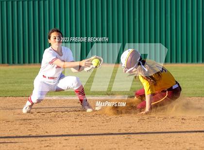 Thumbnail 3 in Bells @ Pottsboro photogallery.