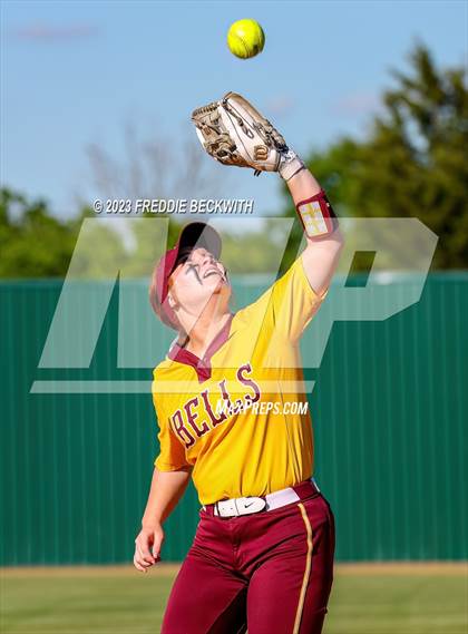 Thumbnail 1 in Bells @ Pottsboro photogallery.