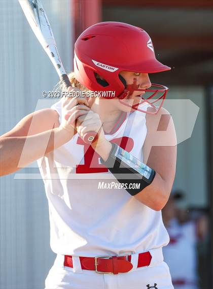 Thumbnail 3 in Bells @ Pottsboro photogallery.