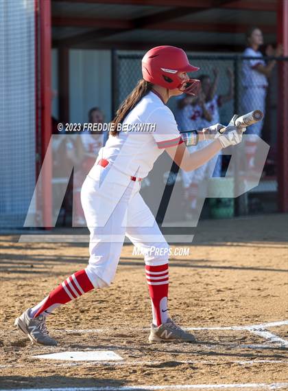 Thumbnail 3 in Bells @ Pottsboro photogallery.