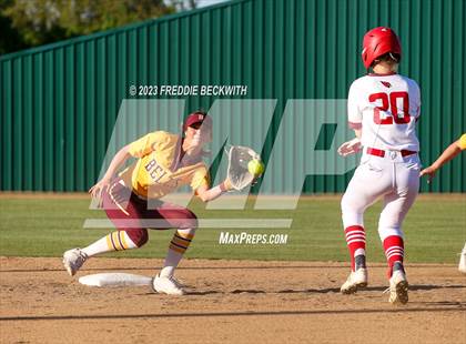 Thumbnail 3 in Bells @ Pottsboro photogallery.