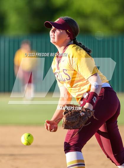 Thumbnail 2 in Bells @ Pottsboro photogallery.
