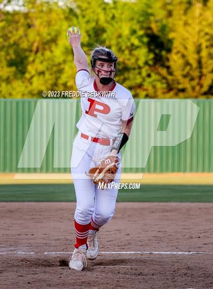 Thumbnail 1 in Bells @ Pottsboro photogallery.