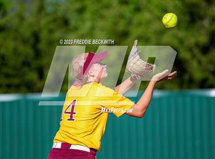 Thumbnail 1 in Bells @ Pottsboro photogallery.